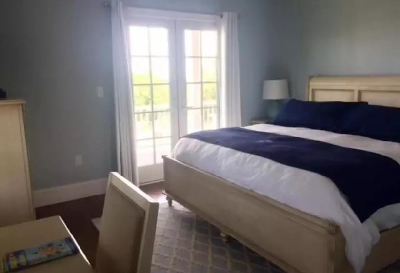 Hotelli The Inn At Spring House