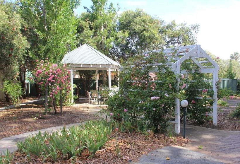 بنسيون Ithaca 1896 Manor