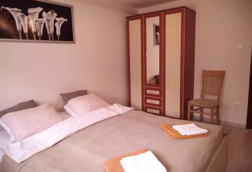 Heviz Therme Apartmenthaus