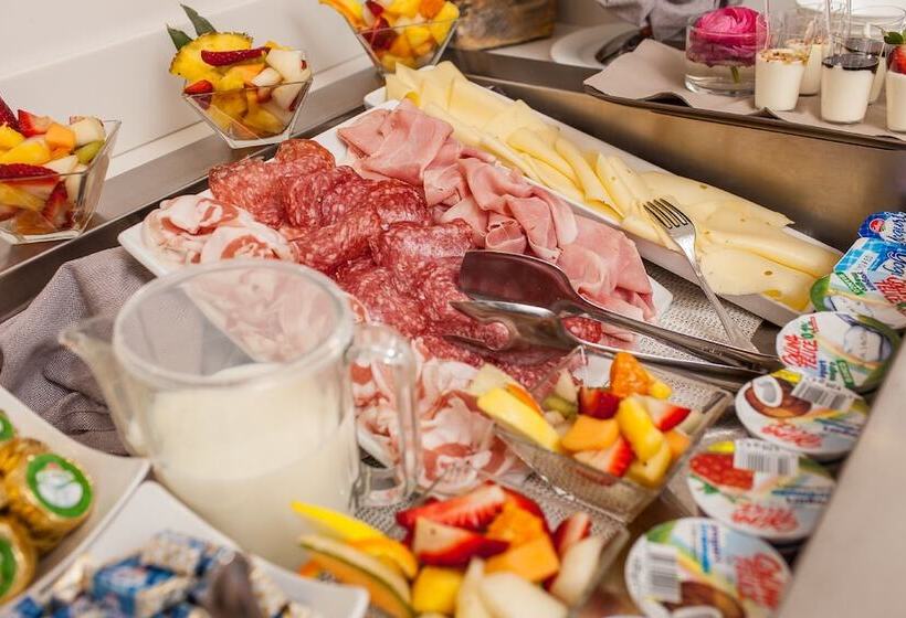 酒店 Ariston & Apartments