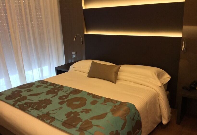 酒店 Ariston & Apartments