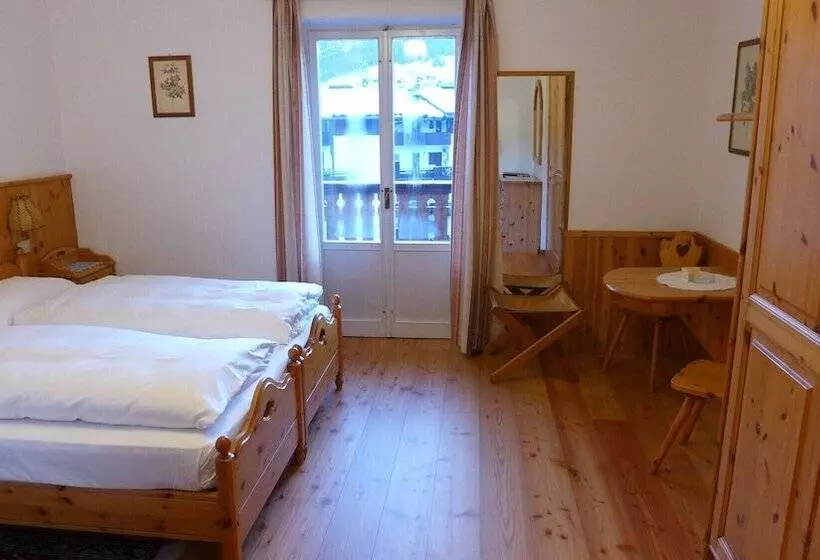 هتل Bellaria Cortina D Ampezzo