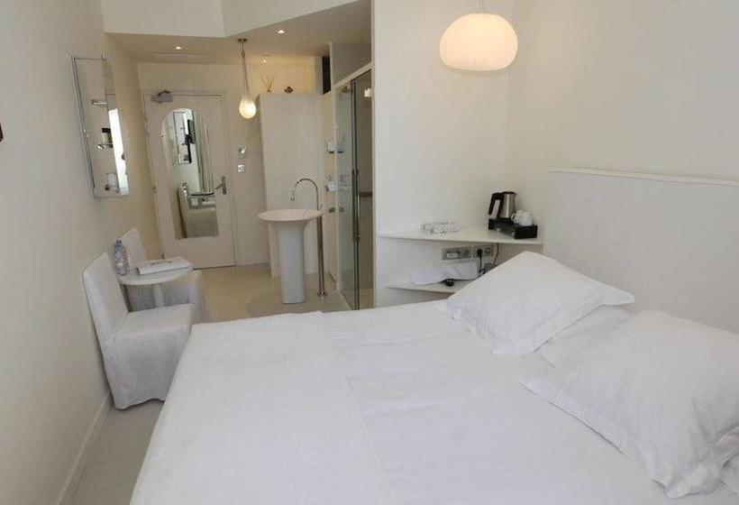 Отель Boutiquehôtel Les Jardins D Aliénor