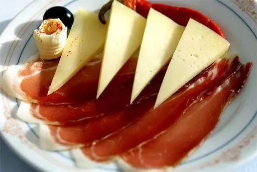 هتل Cateski Dvorec