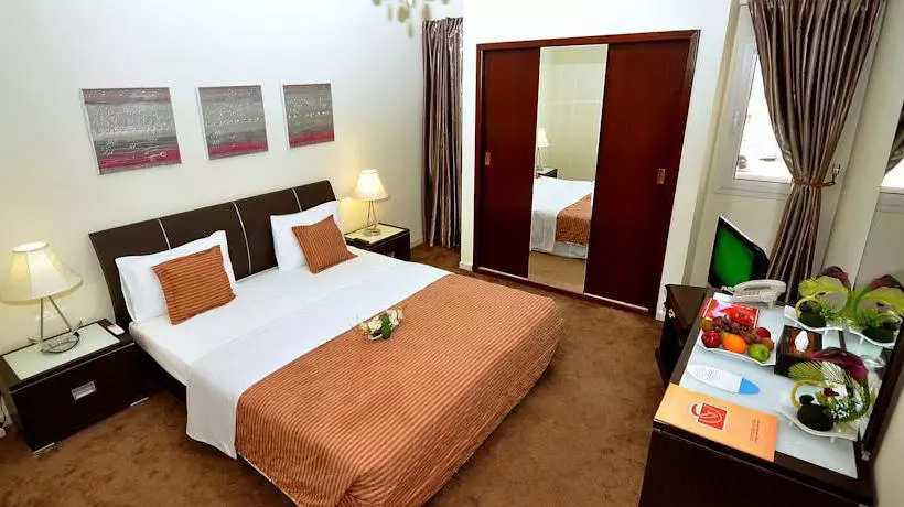 Hotel Dellmon Shrouq