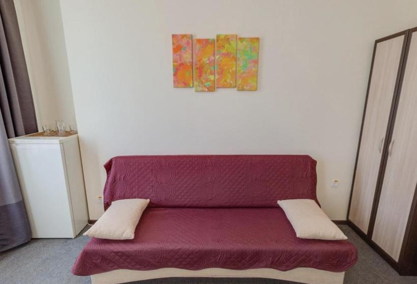 בית מלון כפרי Divniy Mir Edem