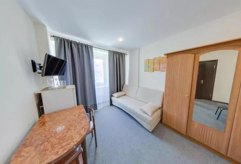 Hotel Divniy Mir Edem