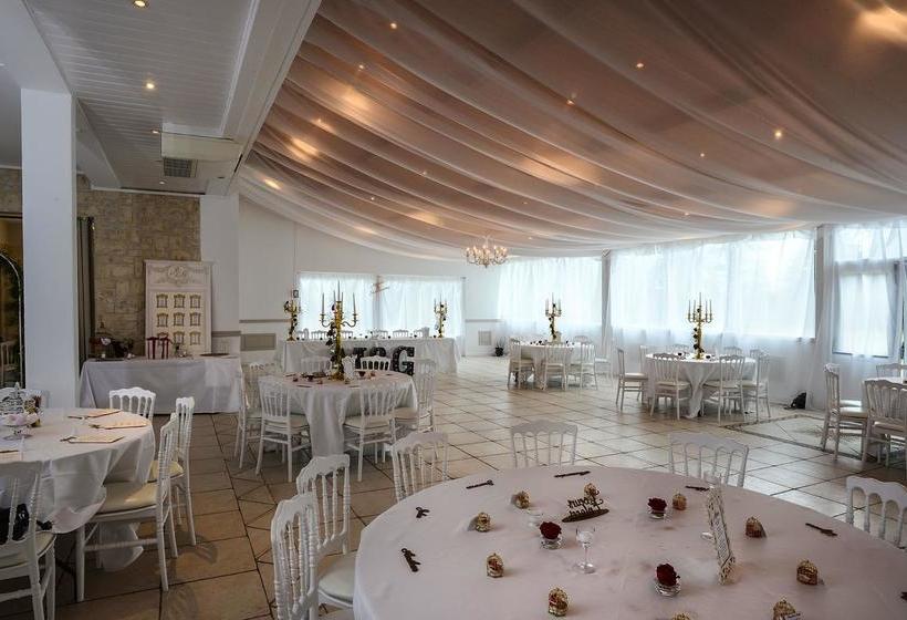 בית מלון כפרי Domaine Des Cedres , Gites Et Insolites