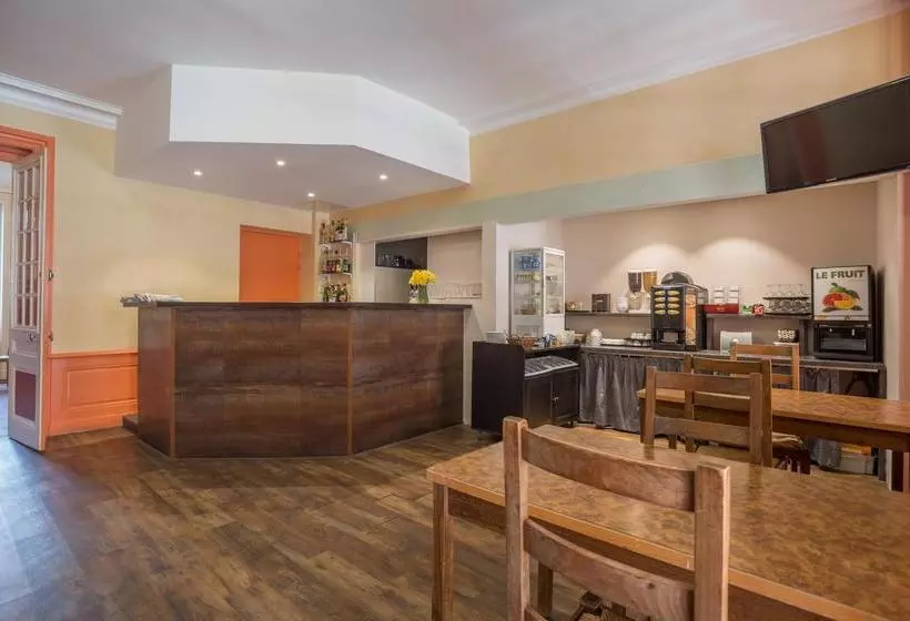 Отель Domaine Des Cedres , Gites Et Insolites