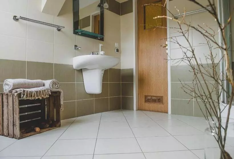 ホテル Dworek Karłów