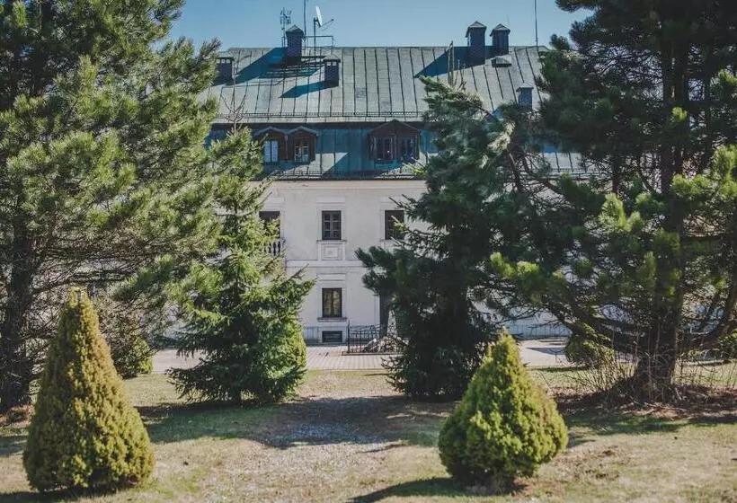 ホテル Dworek Karłów