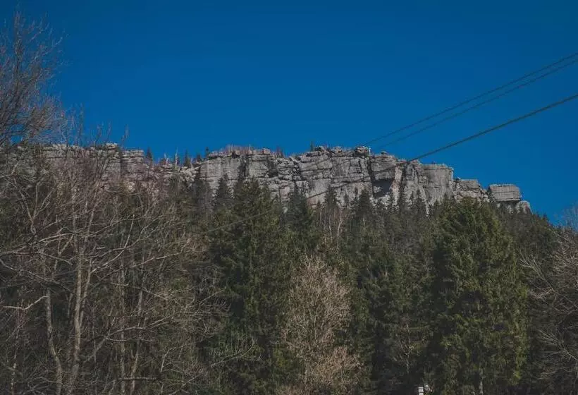 ホテル Dworek Karłów