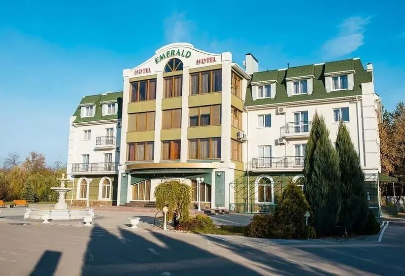 فندق Emerald