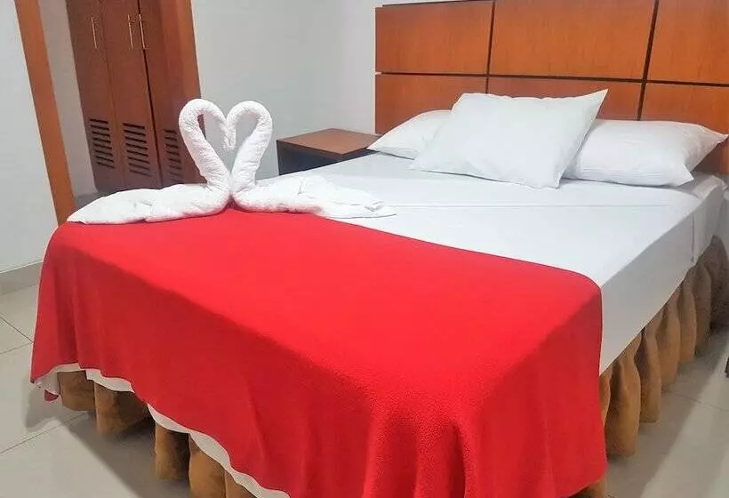 هتل Es En Guayaquil   Suites Guayaquil Cerca Del Aeropuerto