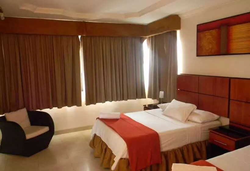 هتل Es En Guayaquil   Suites Guayaquil Cerca Del Aeropuerto