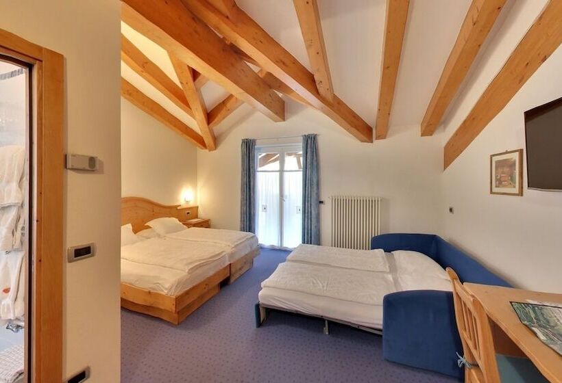 فندق Garni Sottobosco