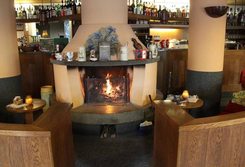 בית מלון כפרי Genziana