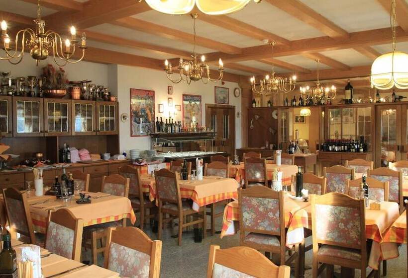 בית מלון כפרי Genziana