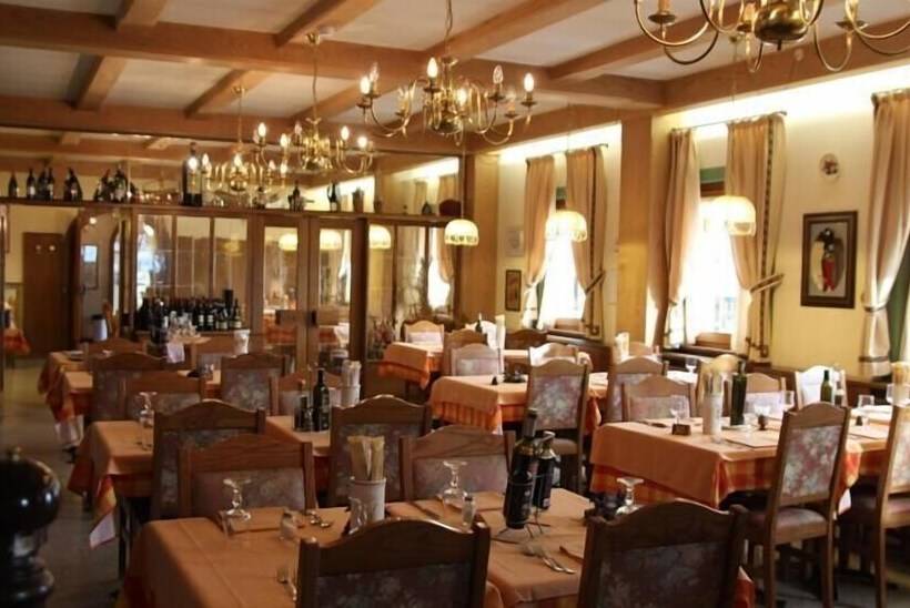 בית מלון כפרי Genziana