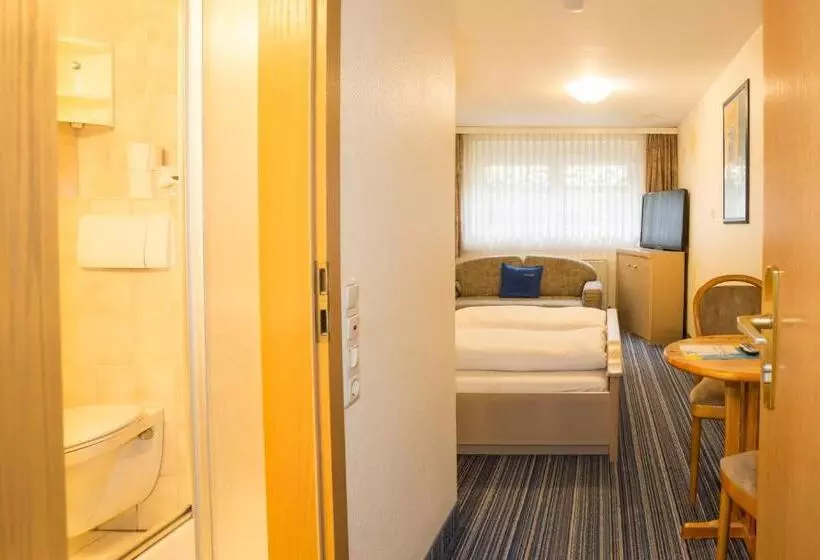 Отель Gremersdorf Zum Grunen Jager