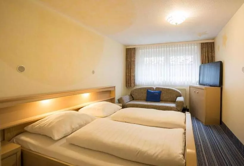 Отель Gremersdorf Zum Grunen Jager