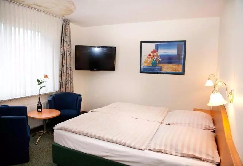 Отель Gremersdorf Zum Grunen Jager