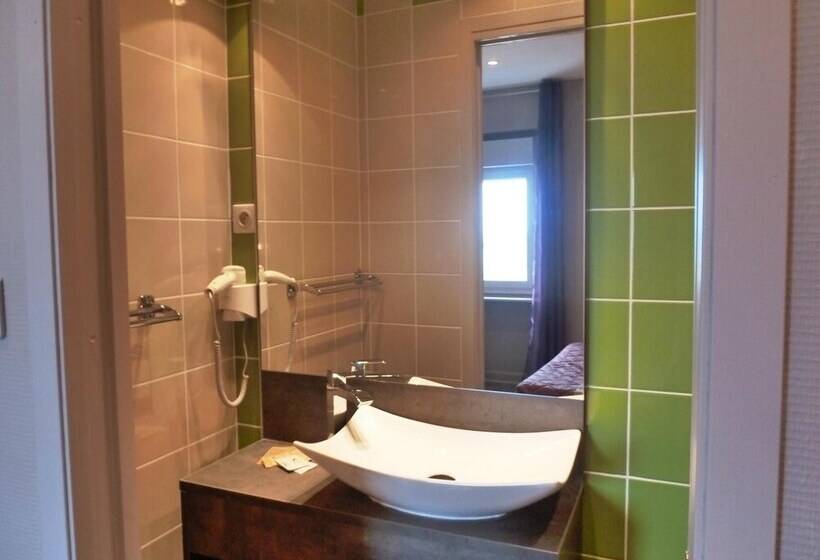 ホテル Hôtel Concorde   Rodez Centre Ville