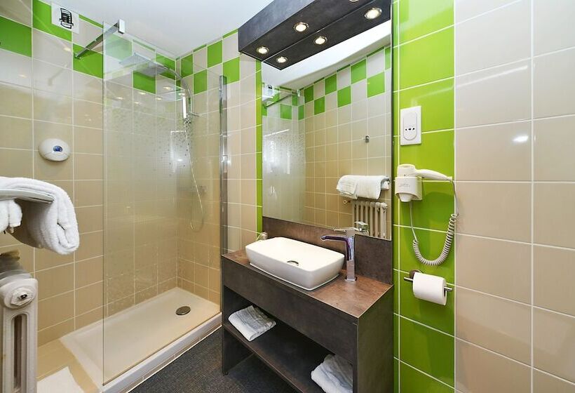 ホテル Hôtel Concorde   Rodez Centre Ville