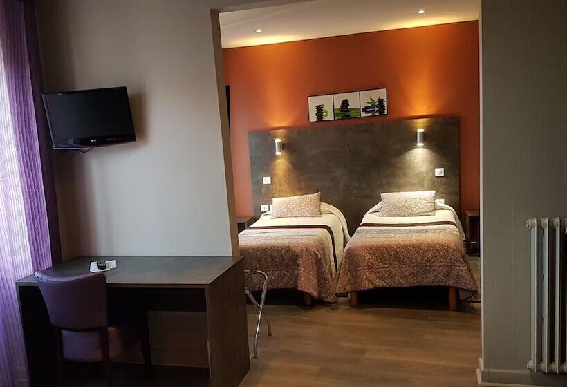 ホテル Hôtel Concorde   Rodez Centre Ville