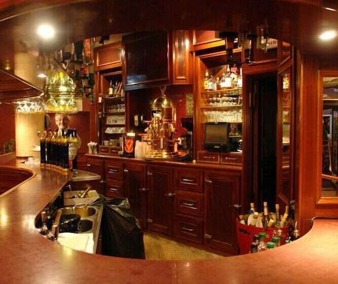 ホテル Hôtel Vauban