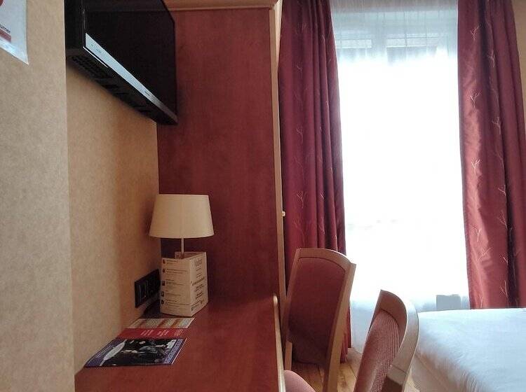 ホテル Hôtel Vauban