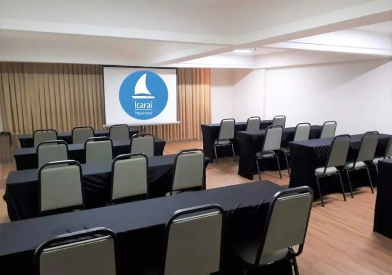 ホテル Icarai Praia