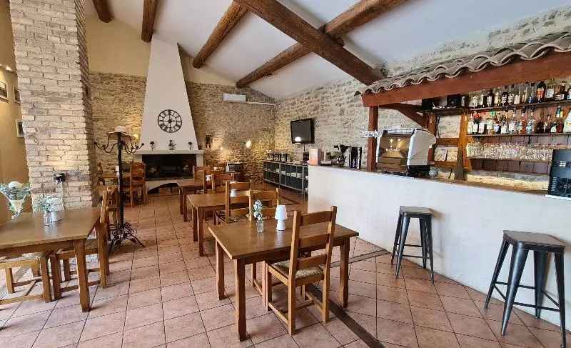 Отель La Bastide Saint Bach