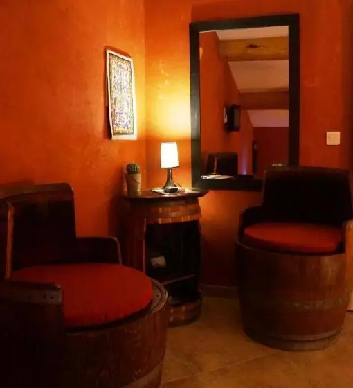 Отель Le Saint Jean