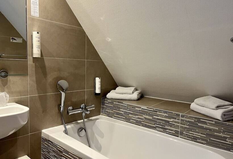 هتل Morphee Lille Villeneuve D Ascq