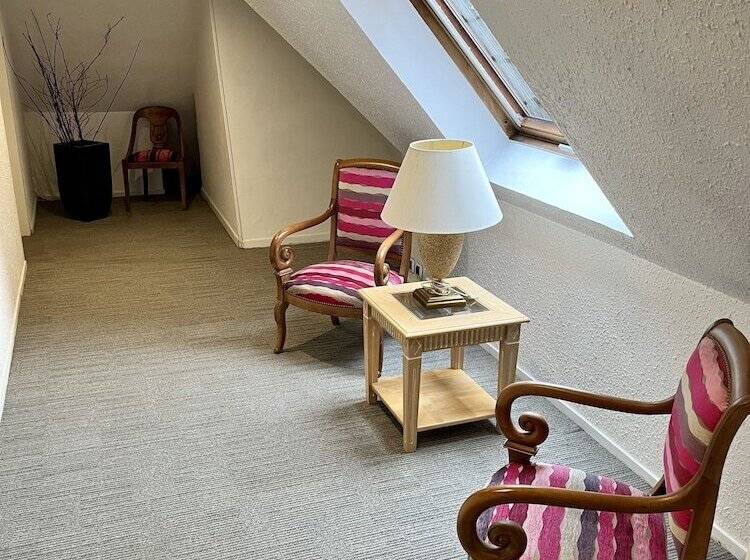 هتل Morphee Lille Villeneuve D Ascq