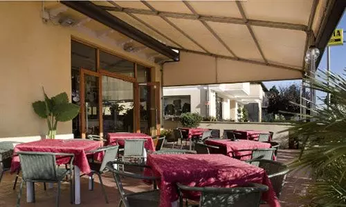 호텔 Nuovo Albergo Il Portonaccio