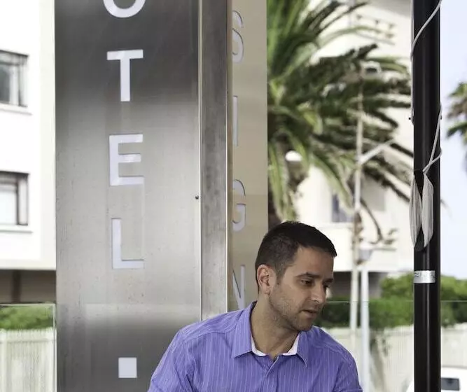 هتل On The Promenade