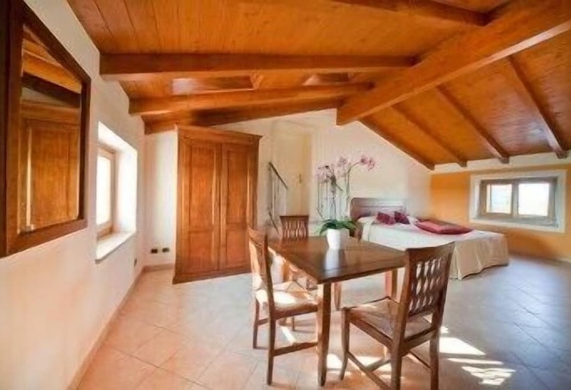 בית מלון כפרי Relais Corte Pontigliardo