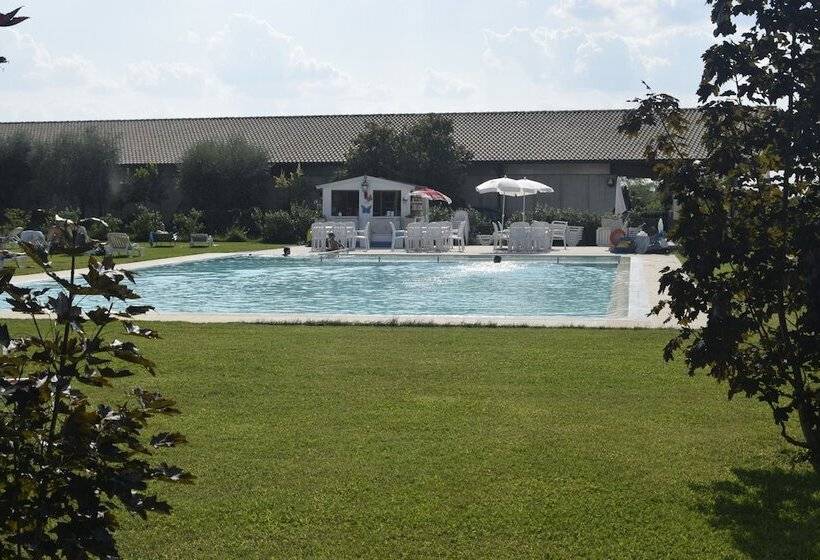 בית מלון כפרי Relais Corte Pontigliardo