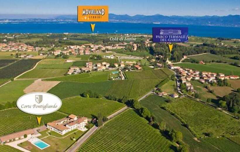 בית מלון כפרי Relais Corte Pontigliardo