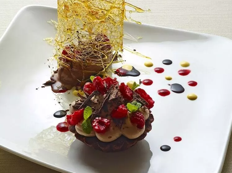 هتل Ristorante Eurossola