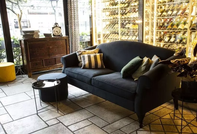 هتل Ristorante Eurossola