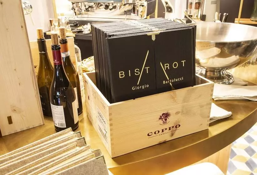 هتل Ristorante Eurossola