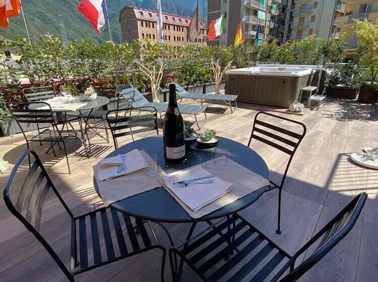 هتل Ristorante Eurossola