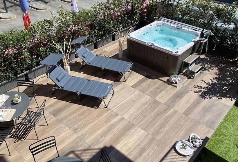 هتل Ristorante Eurossola