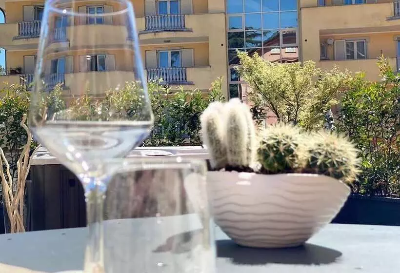 هتل Ristorante Eurossola