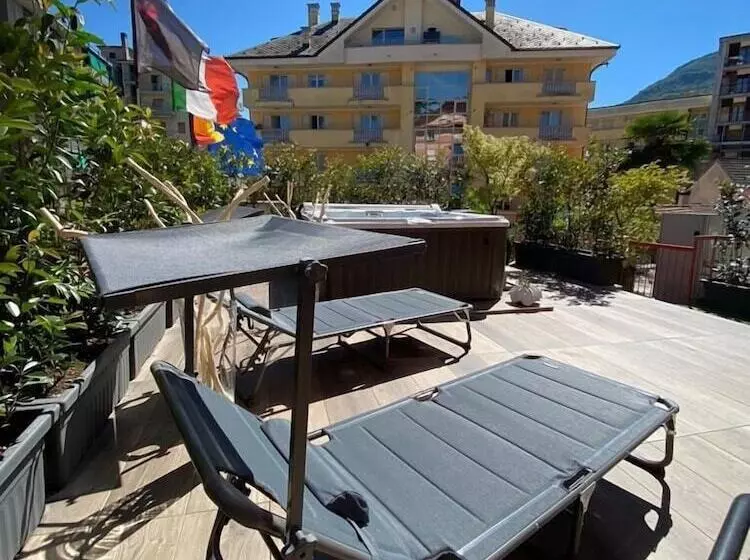 هتل Ristorante Eurossola