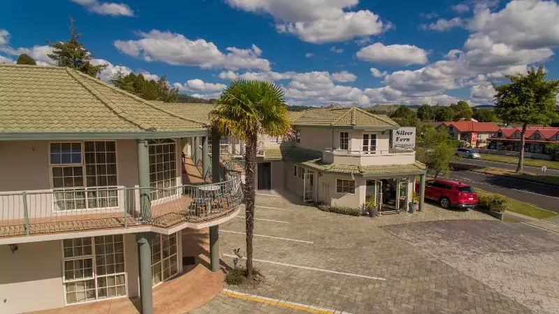 호텔 Silver Fern Rotorua Suites & Spa