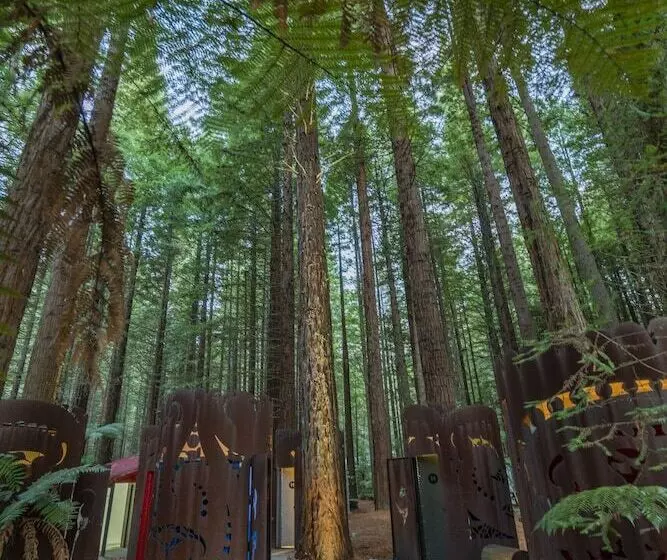 호텔 Silver Fern Rotorua Suites & Spa